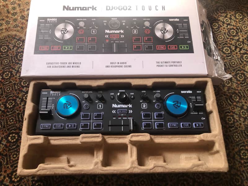 Numark DJ2GO2 Pocket DJ Controller with Audio Interface 2020 - Present - Black image 1