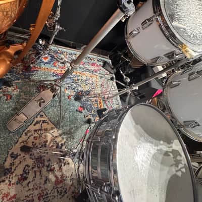 Rogers - 1978 Nine Piece Memriloc Drum Set. Excellent! - White image 13