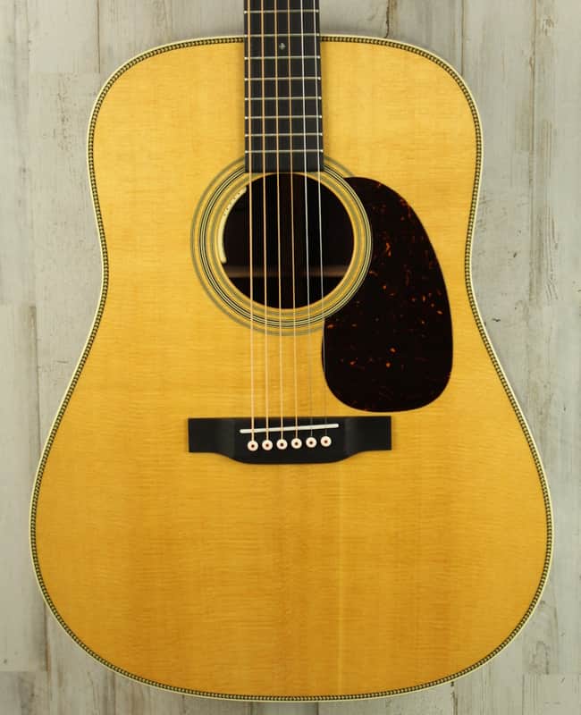 USED Martin Standard Series HD-28 (153)
