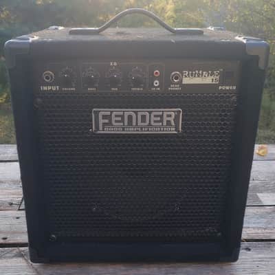 Fender Rumble 15 15-Watt 1x8