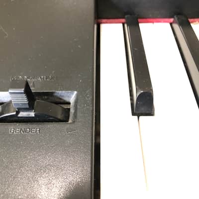 Roland RD-500 88-Key Digital Piano with weighted hammer-action keys, Black - includes Roland PB-450 bench image 4