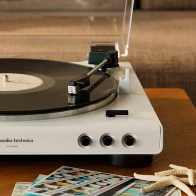 Audio-Technica AT-LP60XBT-BK Fully Automatic Wireless Belt-Drive Turntable Bundle with ATN3600LC Replacement Stylus image 8