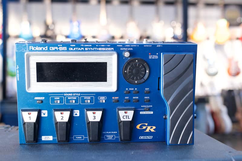 Roland GR-55 Guitar Synthesizer | Reverb Canada