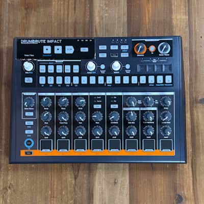 Arturia DrumBrute Impact Black 5056