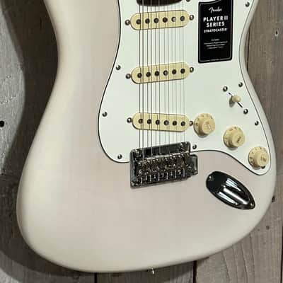 New Fender Player II Stratocaster - White Blonde, Fastest Shipping In The World! Includes A Pro Set Up! image 3
