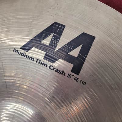 Sabian 18" AA Medium Thin Crash Cymbal Cracked Bell - Brilliant image 3