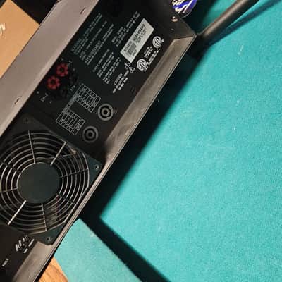 Crown CE1000 2-Channel Power Amplifier image 3