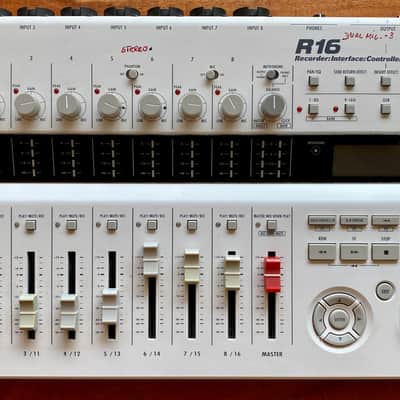 Zoom R16 USB Audio Interface / Digital Multitrack Recorder / Control Surface 2010s - White image 3