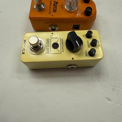 Azor Compressor + Mooer Envelope Filter Wah Mini Guitar Effect Pedal Lot Of 2 image 4