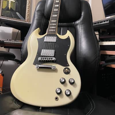 Guitar Center Limited Run Gibson SG (2010) White Ebony Board w/ Hard Case image 1