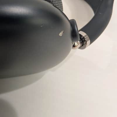 Apple AirPods Max image 12