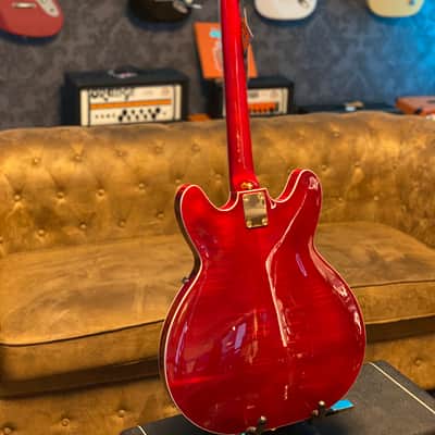Hagstrom 67’ Viking II “Elvis Come Back Special 68” Replica Free Case image 8