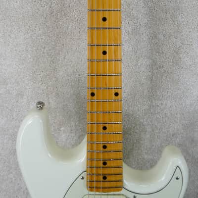 Music Man Cutlass SSS Tremolo 2016 - Ivory White #G76916 USED NBNC image 3