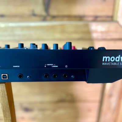 Korg MODWAVE MK2 37-Key Wavetable Synthesizer image 9