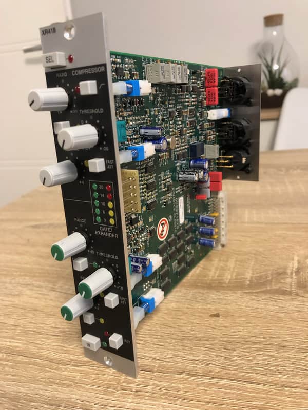 SSL XR 418 E Series Dynamics Module  X-Rack image 1