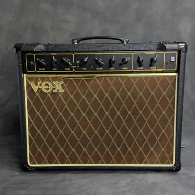 2009-2012 Vox VR30R Valve Reactor 2-Channel 30-Watt 1x10" Guitar Combo Amp image 5