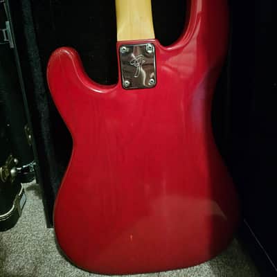 Fender Precision Bass Cherry red image 7