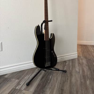 Fender Aerodyne Jazz Bass Bild 2