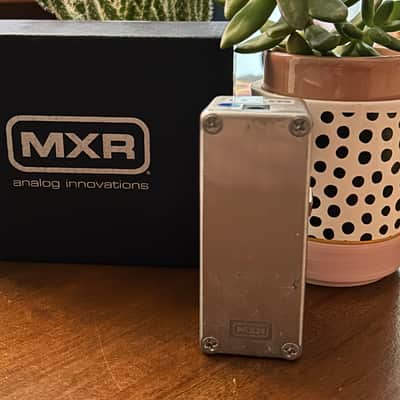 MXR M293 Booster Mini 2017 - Present - Silver image 2