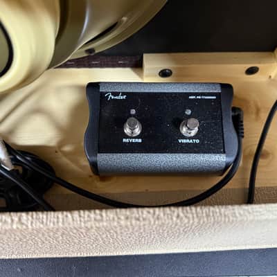 Fender Tone Master Deluxe Reverb 2-Channel 22-Watt 1x12" Digital Guitar Combo 2020 - Present - Blonde image 6