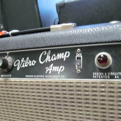Fender 1965 Vibro-Champ Amp AA764 Guitar Combo Amplifier image 3