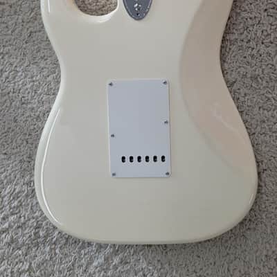 Mint Fender Limited FSR American Vintage II 1973 Stratocaster, Olympic White w/Case image 4