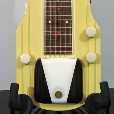 1951 Vega Triumphal Lap Steel image 5
