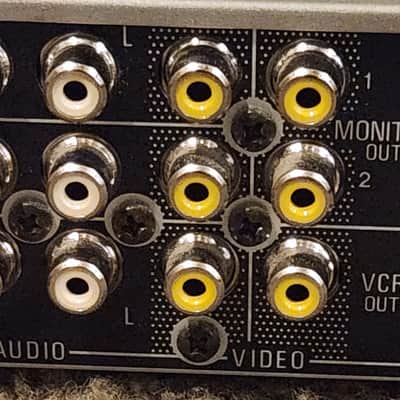 Pioneer Pioneer VSX-C300 AV Multi Channel Receiver 2001 - Silver metal case image 10