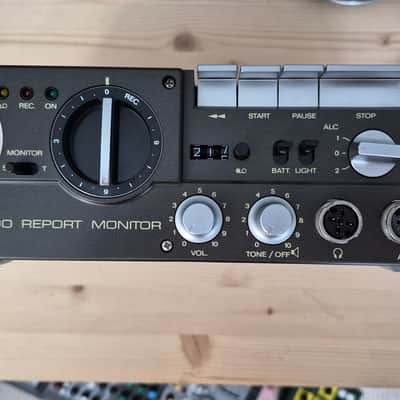 -LIKE NEW- Uher 4000 Report Monitor Professional Portable Reel Tape Recorder BOUGHT NEW IN 2020 image 5