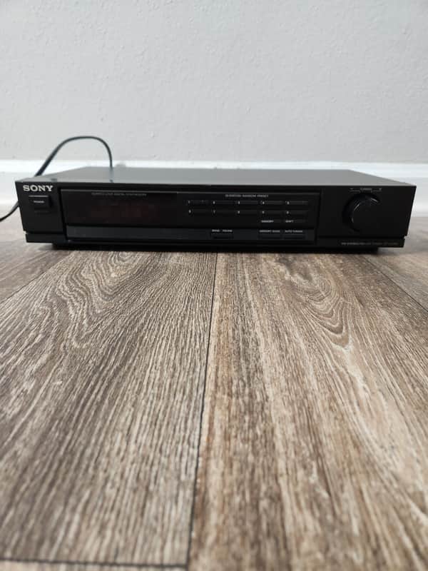 Sony ST-JX390 Radio Player image 1