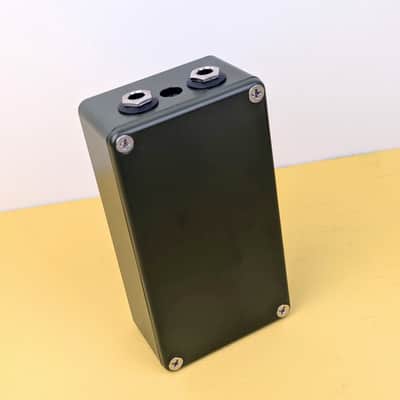 Buzzing Bugs BB01 fuzz preamp, top-class UK boutique Vox in a box image 4