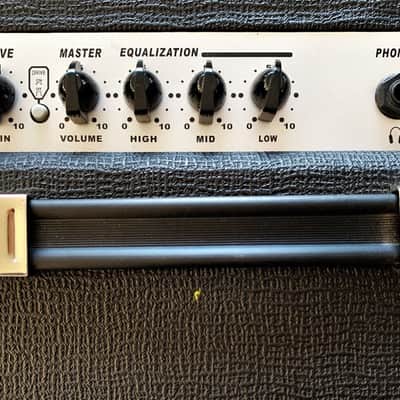 Guitar Practice Amplifier Portable & Compact Strauss Legacy 15 Watt Solid State! With DRIVE + GAIN + EQ!!! image 5
