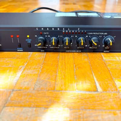 JBL M712 Two Channel Stereo Gating Compressor Limiter Rack Mount! The tools you need in 1 box! image 12