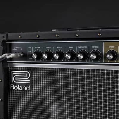 Roland JC-40 Jazz Chorus 2-Channel 40-Watt 2x10" Guitar Combo 2014 - Present - Black image 2