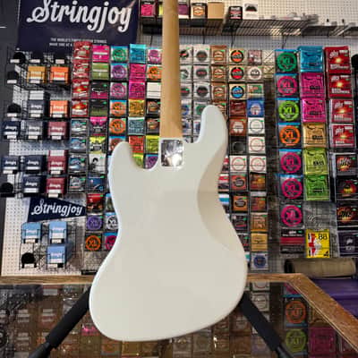 Fender American Performer Jazz Bass with Rosewood Fretboard - Arctic White image 4