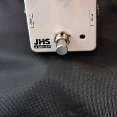 JHS 3 Series Octave Reverb 2022 - Present - White image 7