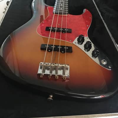 Fender JB62 '62 Reissue Jazz Bass MIJ 3 Tone Sunburst image 2