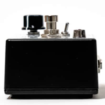 Death By Audio Micro Harmonic Transformer - Fuzz Guitar Effect Pedal - New image 8