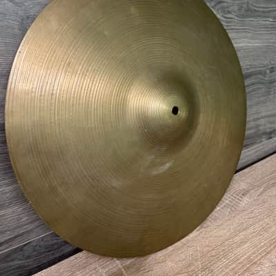 Vintage Zildjian Avedis Crash Cymbal 18” 1970s Cymbal 1399g #2668 image 2
