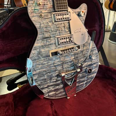 Gretsch G6134T-58 Limited Edition Penguin with String-Thru Bigsby, Ebony Fingerboard, Light Blue Pearl 2026 - Light Blue Pearl image 5