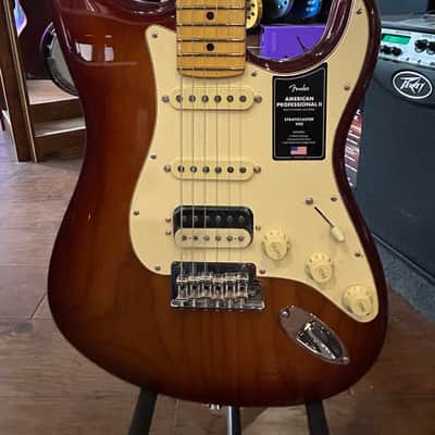 Fender American Pro II Stratocaster HSS, Sienna Sunburst /7lbs. 8.7oz. #US240002975 image 5