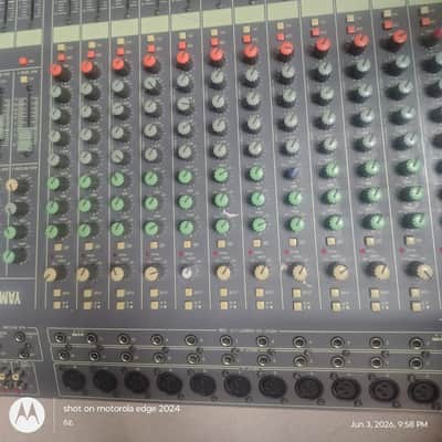 Yamaha MX200-12 Mixer (8 Preamps) image 1