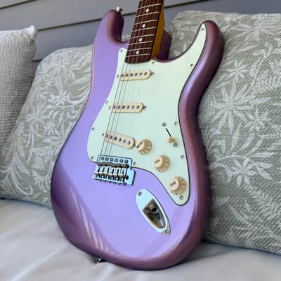 2015 Squier Classic Vibe '60s Stratocaster Burgundy Mist Metallic FSR—6.8lbs! image 4