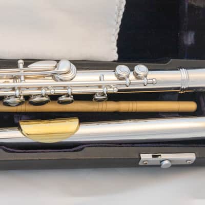 Gemeinhardt KG Special Professional Flute *All Solid Silver *Open-hole *B-Foot *Cleaned & Serviced image 8