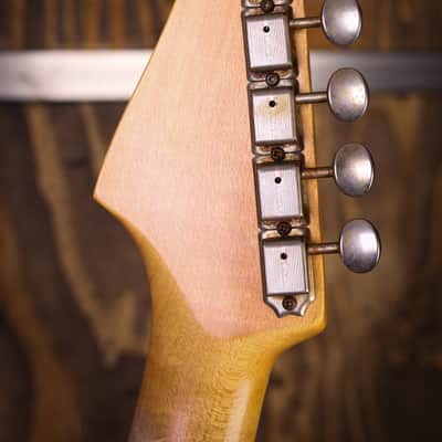 Fender Custom Shop Postmodern Stratocaster Journeyman Relic, Aged Aztec Gold image 14
