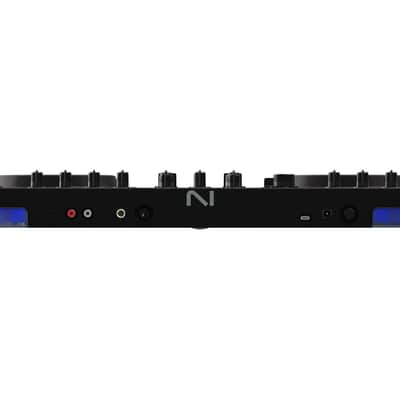 Native Instruments Traktor MX2 DJ Controller image 5