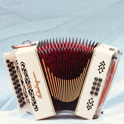 Castagnari Niko G/C Diatonic Accordion, MM, Black Buttons, Maple Wood, Made in Italy image 4