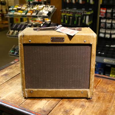 Fender Champ 5F1 Narrow Panel 5-Watt 1x8" Guitar Combo 1958 - 1964 - Tweed image 2