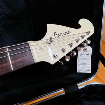 Farida JT-60 2DCC #18/25 MINT Offset Guitar Sam Halliday Two Door Cinema Club Jaguar Jazzmaster Mosrite style w/ case image 9