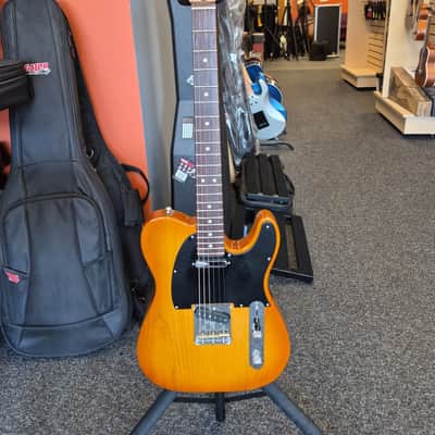 Fender 2021 American Performer Telecaster Electric Guitar - Honeyburst image 2